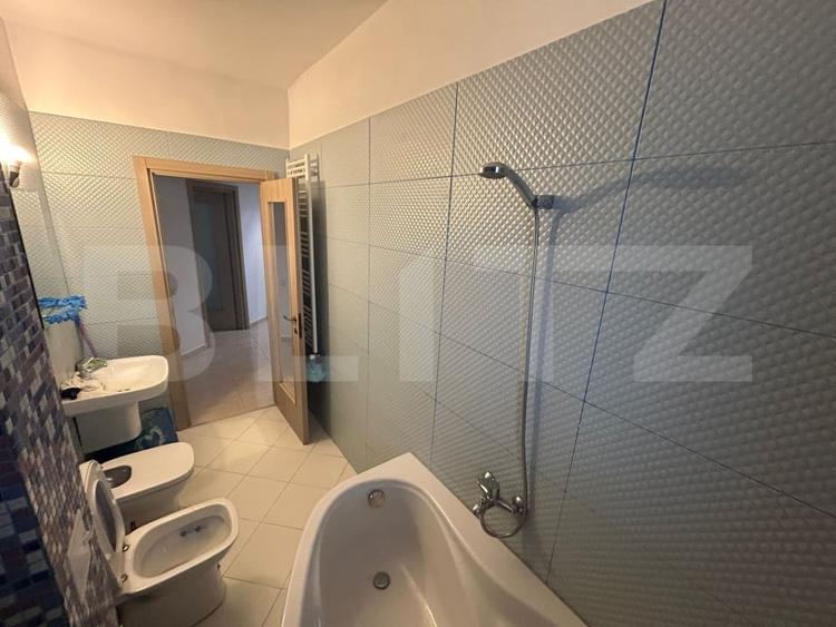 Apartament cu 3 camere decomandat, mobilat în Lunca Cetățuii
