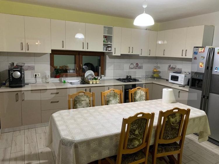 Casă individuală cu 5 camere cu Garaj în Chișoda