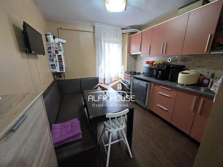 Apartament cu 2 camere semidecomandat în Micro I