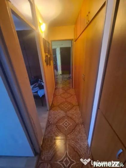 Apartament cu 3 camere decomandat în Câmpina