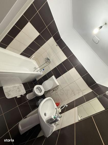 Apartament cu 2 camere decomandat în Central — fotografia 1