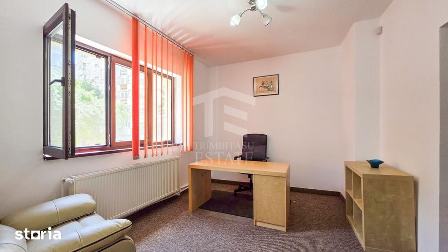 Casă cu 9 camere cu Teren 137 Mp în Rahova