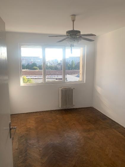 Apartament cu 2 camere semidecomandat în Gara de Nord