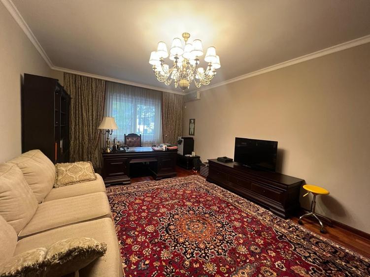 Apartament cu 4 camere decomandat, mobilat în Herăstrău
