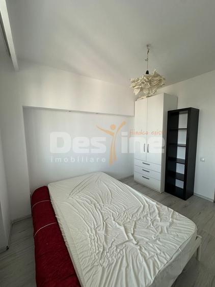 Apartament cu 3 camere decomandat, mobilat în Tineretului