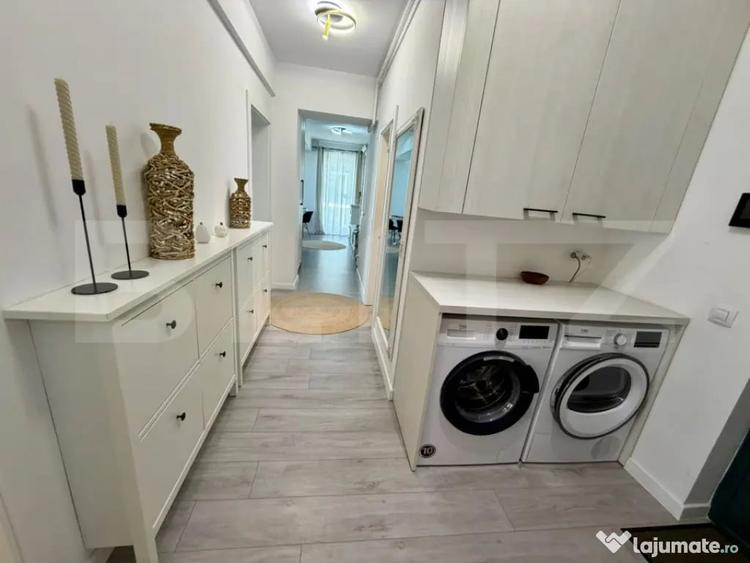 Apartament cu 3 camere decomandat în Calea București