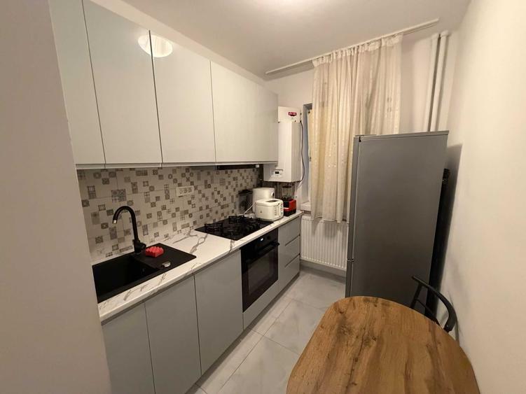 Apartament cu 2 camere semidecomandat în Năvodari Tabără