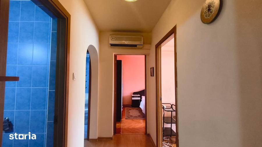 Apartament cu 3 camere decomandat în Central