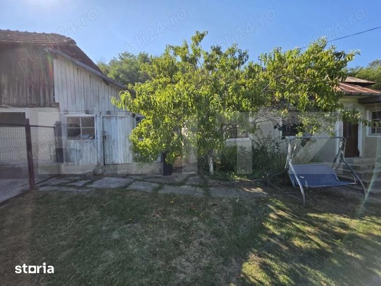 Casă cu 3 camere cu Teren 1820 Mp în Centură