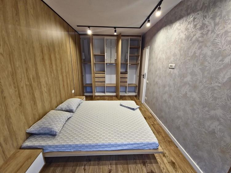Apartament cu 2 camere decomandat, mobilat în Dacia