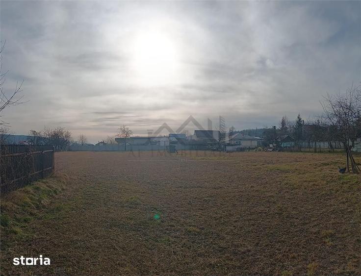 Teren de 3500 mp, în Bârnova