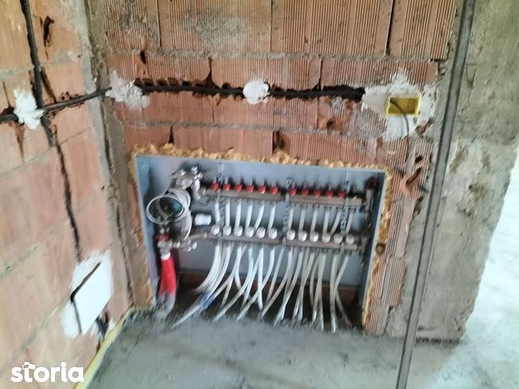 Casă cu 4 camere cu Teren 200 Mp în Cordun