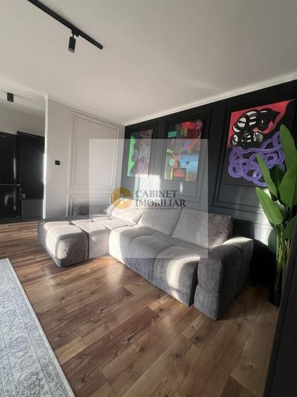 Apartament cu 2 camere semidecomandat, mobilat în Universitate