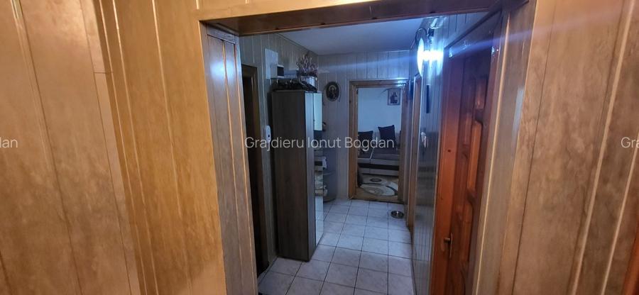 Apartament 3 camere 68 mp utili