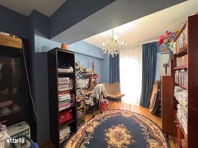 Apartament cu 3 camere semidecomandat, mobilat în Corbeanca