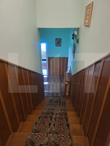 Casă individuală cu 6 camere cu Canalizare în Lugoj