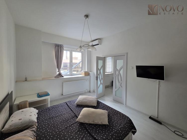 Apartament cu 2 camere semidecomandat, mobilat în P-ța Romană