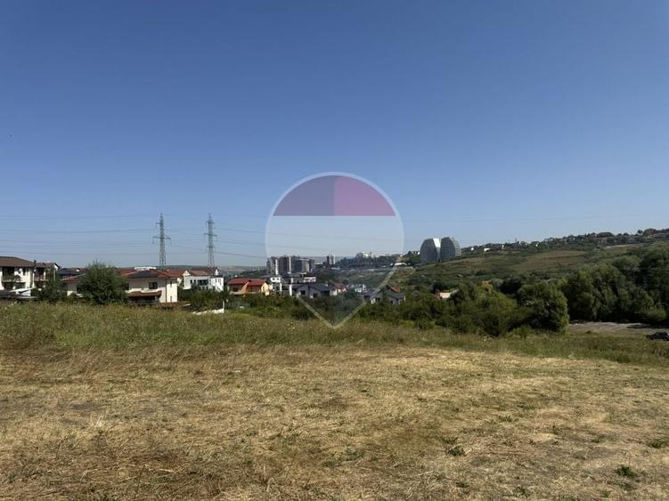 Teren Construcții intravilan de 7280 mp, în Câmpului