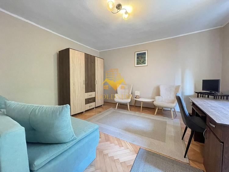 Casă individuală cu 4 camere cu Canalizare în Ultracentral