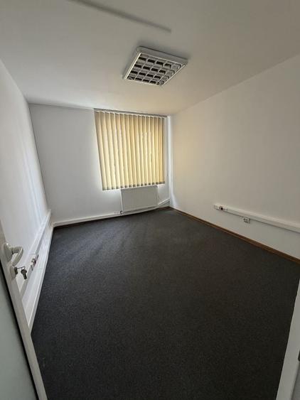 Spațiu comercial, de 100 mp, în Ultracentral