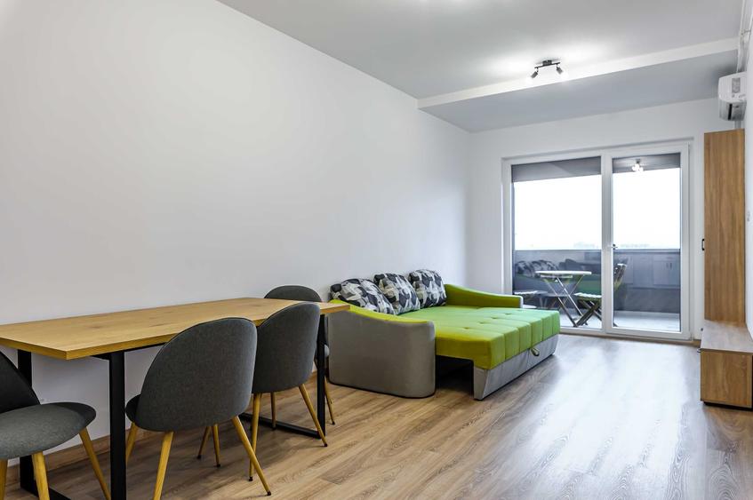 Apartament cu 2 camere semidecomandat în Est