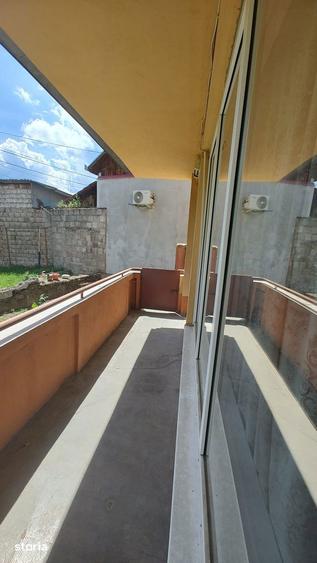 De vanzare apartament 2 camere,zona Petrom,str.Mihai Eminescu - 7