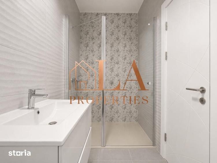 Apartament cu 3 camere decomandat în Titan