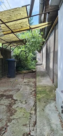 Casă cu 5 camere cu Teren 191 Mp în Central