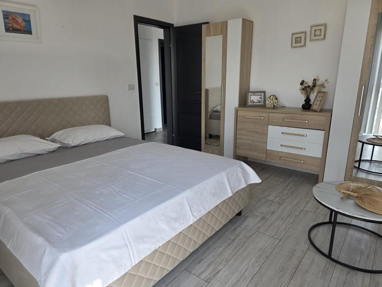 Apartament cu 3 camere decomandat în Aurel Vlaicu