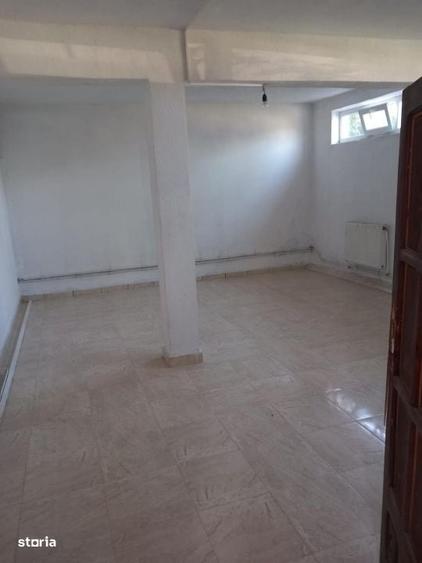 Spațiu comercial, de 84 mp, în Central