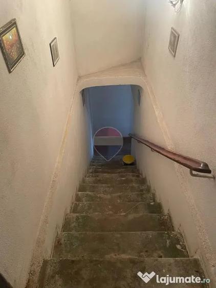 Casă cu 3 camere cu Teren 140 Mp în Central