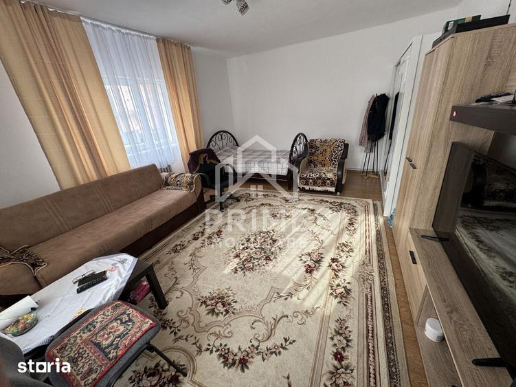 Casă cu 3 camere cu Teren 2084 Mp în Sântimbru
