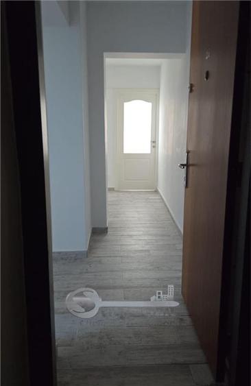 Apartament cu 3 camere decomandat în Păcurari