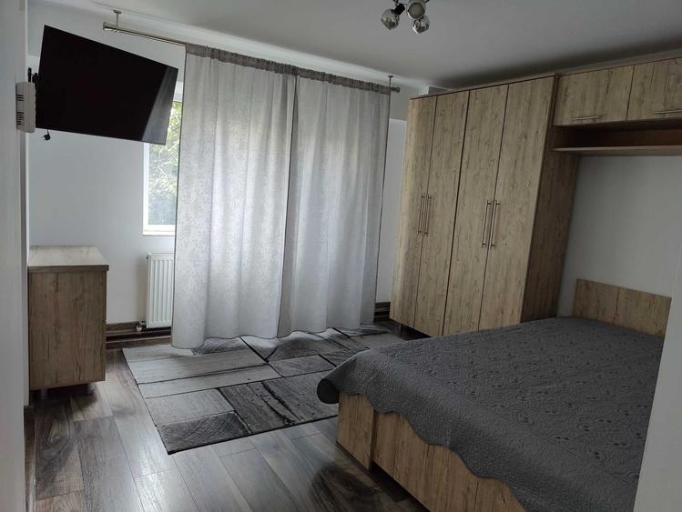 Garsonieră semidecomandată în Broșteni