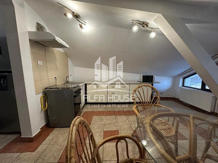 Apartament cu 3 camere decomandat în Triaj