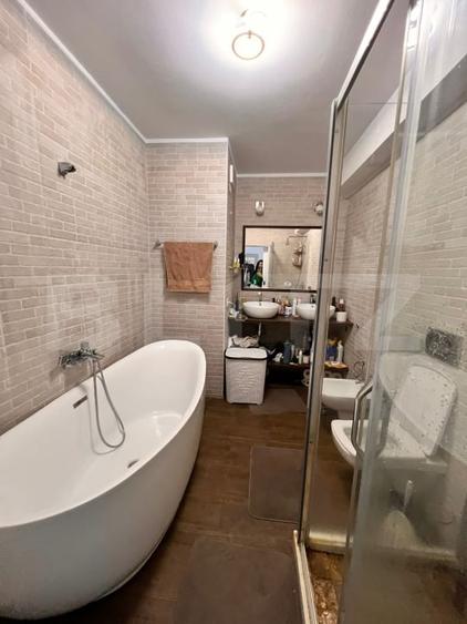 Apartament cu 3 camere decomandat, mobilat în Hunedoara