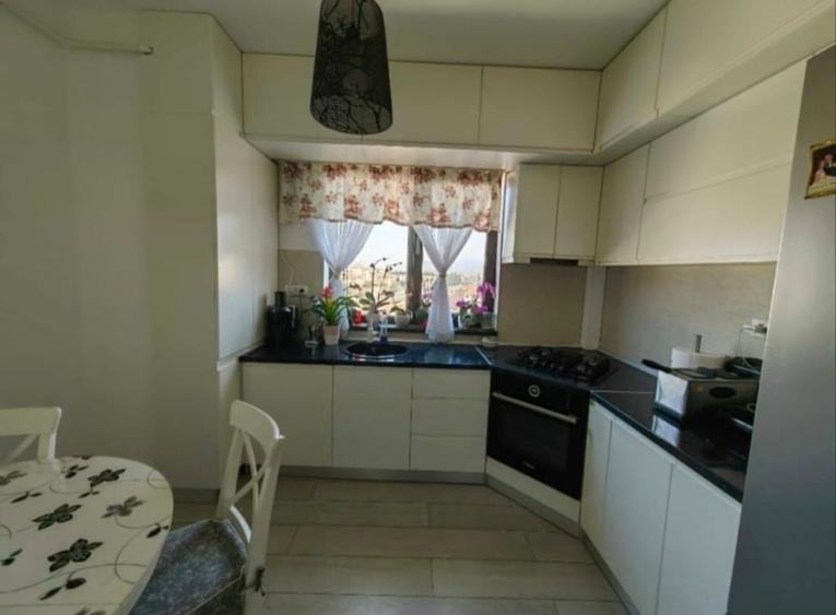 Apartament de vanzare - 4