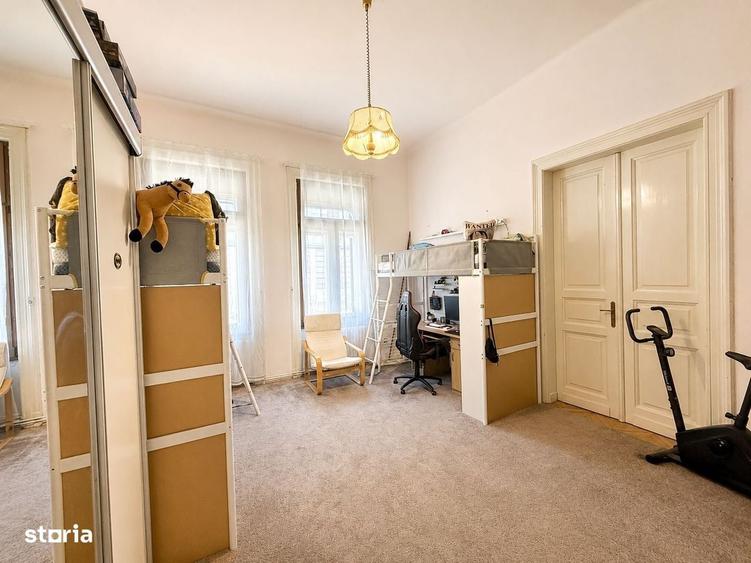 Apartament cu 4 camere în Central