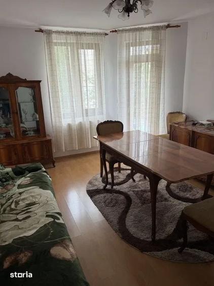 Apartament cu 2 camere decomandat în Între Lacuri
