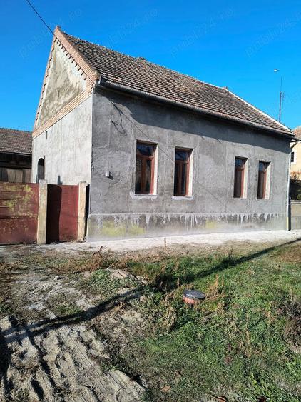 Casă cu 3 camere în Bulgăruș