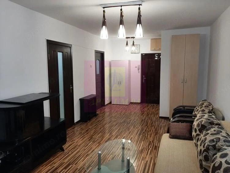 Apartament cu 2 camere semidecomandat în Tineretului