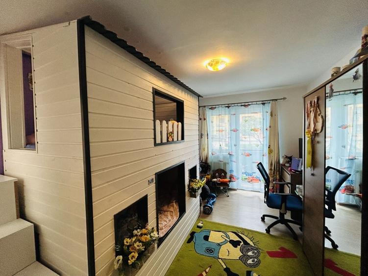 Apartament cu 3 camere semidecomandat în Șelimbăr