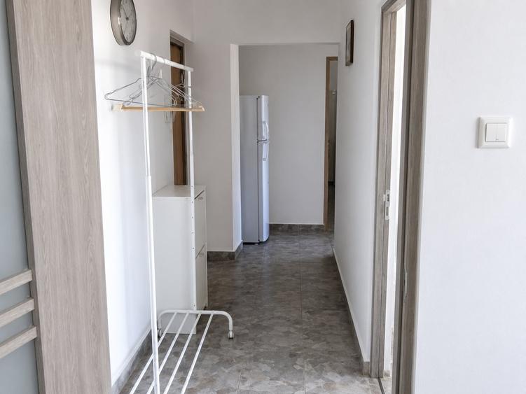 Apartament cu 2 camere decomandat, mobilat în Arcul de Triumf