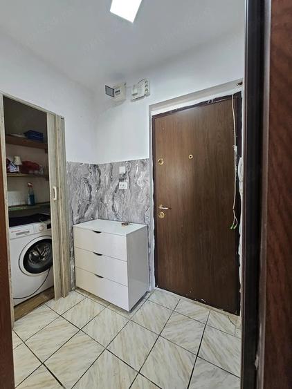 Garsonieră decomandată în Rogerius