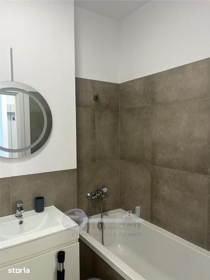 Apartament cu 2 camere în Baza 3