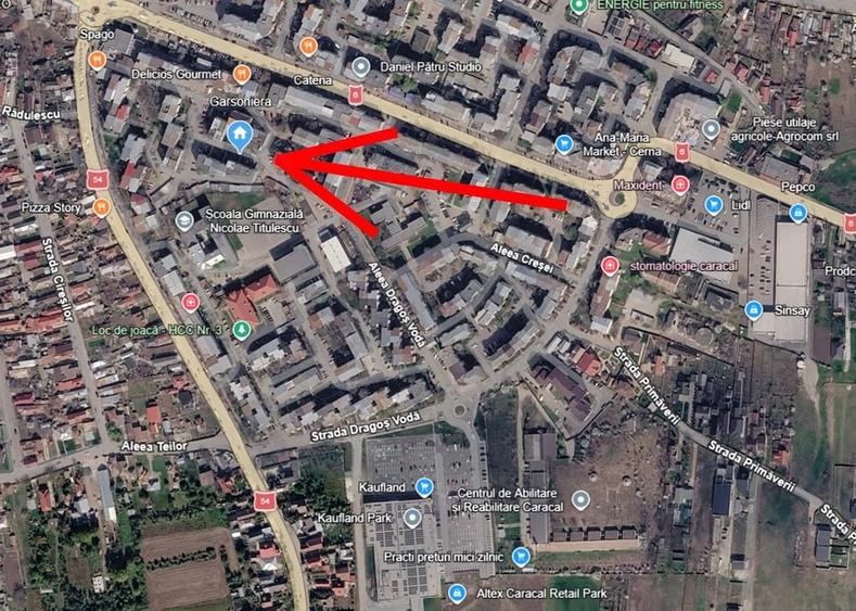 Garsonieră decomandată în Central