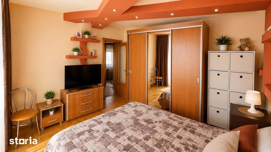 Casă cu 8 camere cu Teren 500 Mp în Câmpineanca
