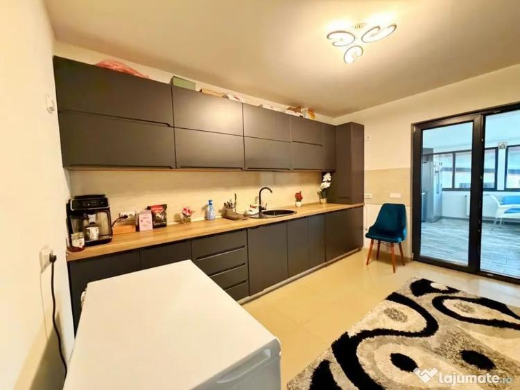 Casă cu 5 camere cu Teren 400 Mp în Trivale