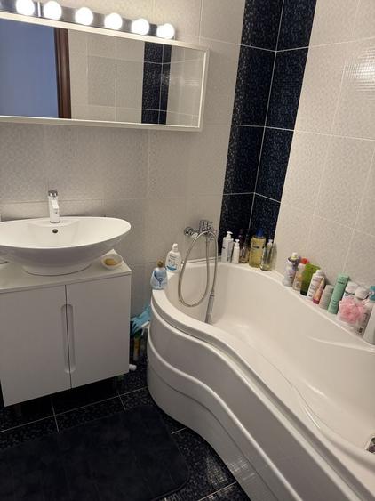 Apartament cu 2 camere decomandat în Dămăroaia
