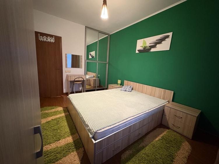 Apartament cu 2 camere semidecomandat în Roșu
